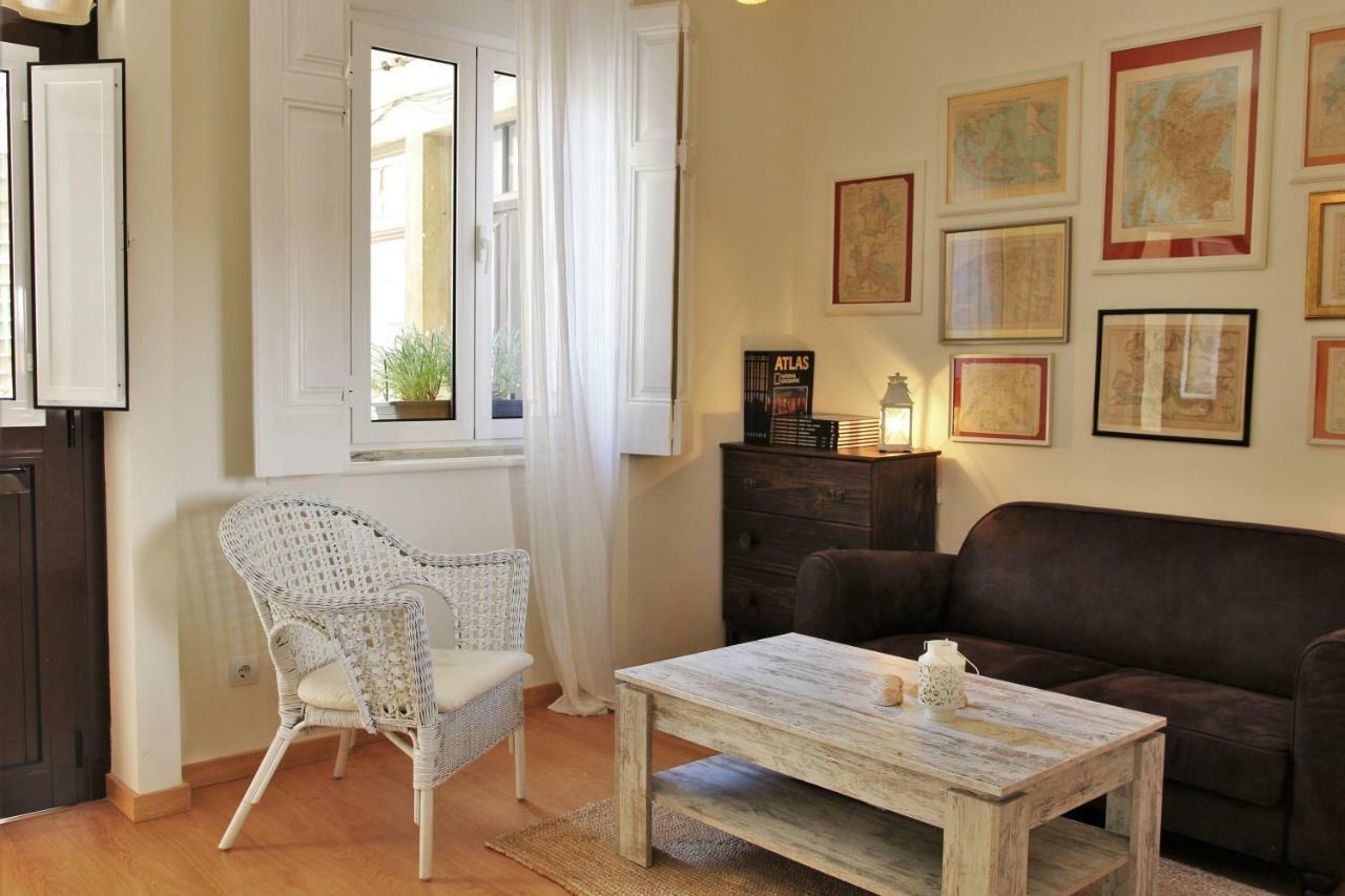 The Back Street Nest Apartment Lisbon Bagian luar foto
